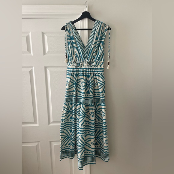 NEW Omika Rosalita Midi Dress Size Medium - Picture 2 of 5
